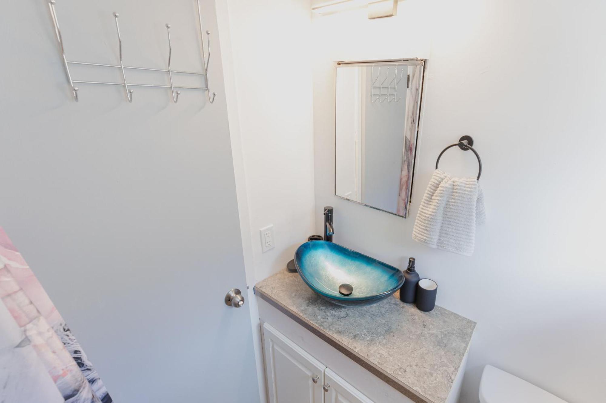 Avenir Centre Suite - Near Nbcc, Moncton Hospital, Airport エクステリア 写真